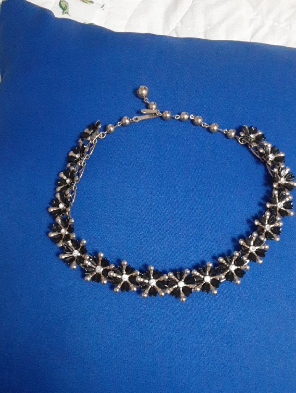 Vintage  Silvertone  Black Necklace